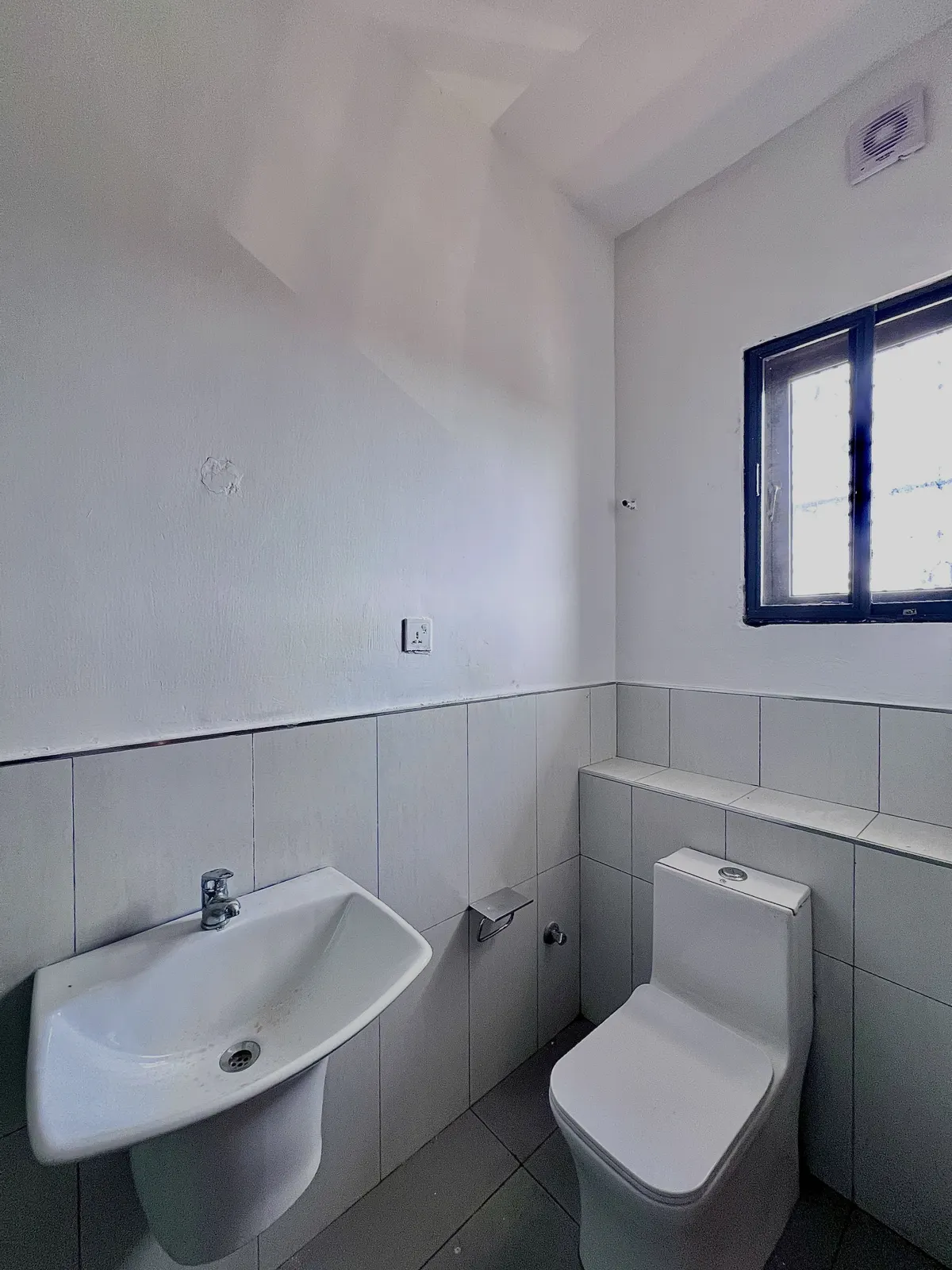 3-Bedroom Apartment + BQ, Lekki Phase 1 — photo 10